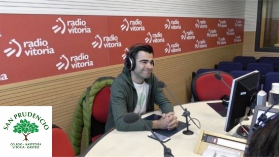 ENTREVISTA A NUESTRO PROFESOR IGOR GARCÍA EN RADIO VITORIA SOBRE LOS PATIOS IGUALITARIOS